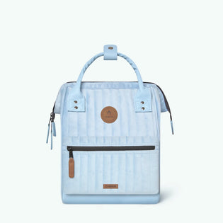 Saint-Pierre Blau - S - Rucksack -  One pocket Bei Cabaia findest du PETA vegan zertifizierte, raffinierte Rucksäcke, Taschen, Mützen, Reiseaccesoires und Socken für Erwachsene und Kinder. Lebenslange Garantie & nachhaltige Produktion. Schnelle Lieferung.