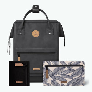 Set Le Havre - Rucksack & Flaschentasche Bei Cabaia findest du PETA vegan zertifizierte, raffinierte Rucksäcke, Taschen, Mützen, Reiseaccesoires und Socken für Erwachsene und Kinder. Lebenslange Garantie & nachhaltige Produktion. Schnelle Lieferung.